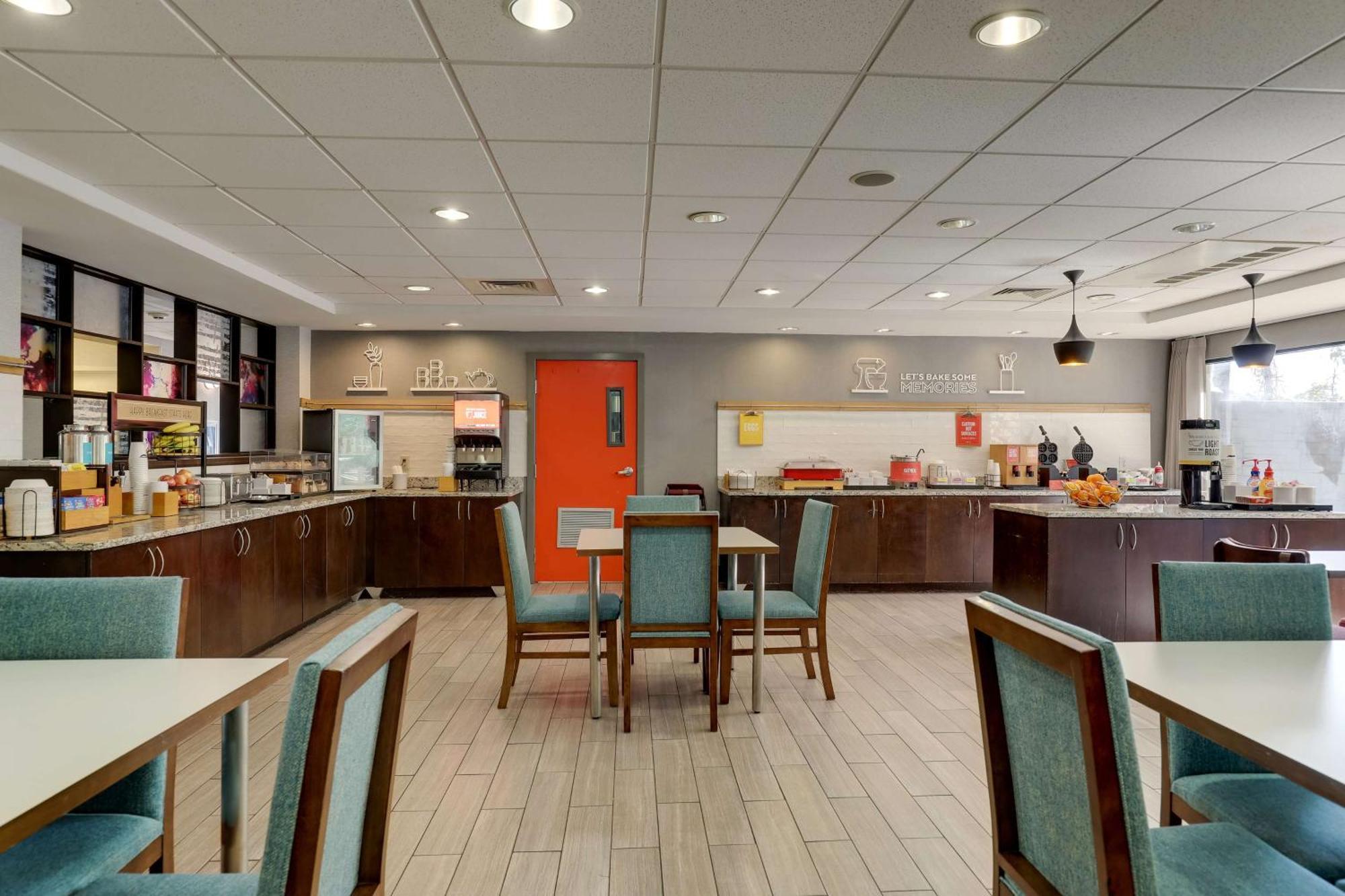 Hampton Inn Cumming Ngoại thất bức ảnh