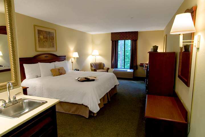 Hampton Inn Cumming Phòng bức ảnh